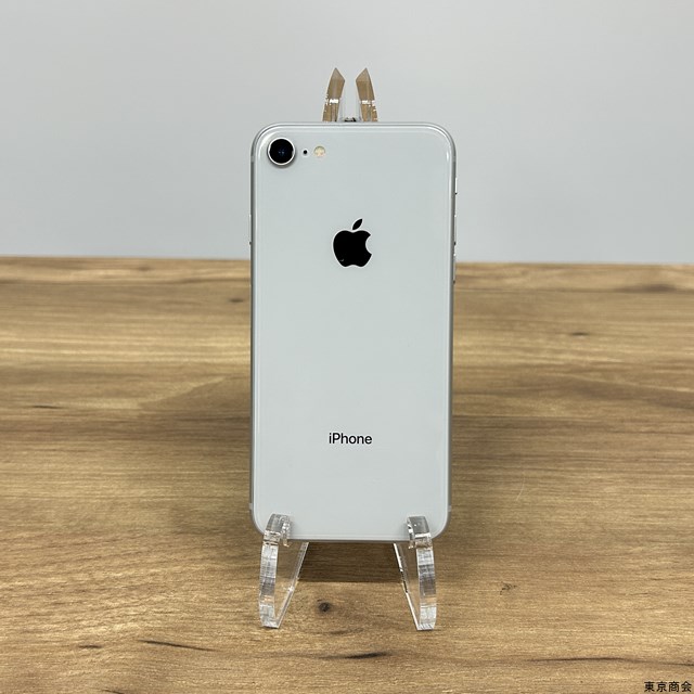 apple iPhone8 64GB シルバー（ケース付き）